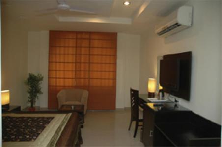 Aditya Hotel Ludhiana Zimmer foto