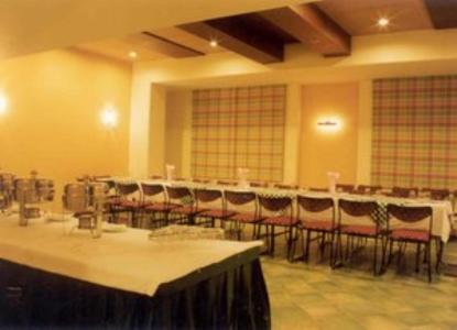 Aditya Hotel Ludhiana Exterior foto