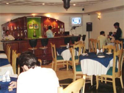 Aditya Hotel Ludhiana Exterior foto